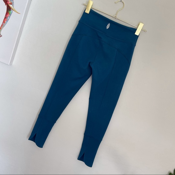 Free People Movement “Virgo” Split Calf Leggings - Picture 3 of 7